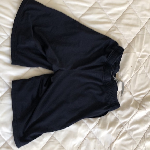 C9 shorts by champion XL (16-18) - Picture 2 of 3